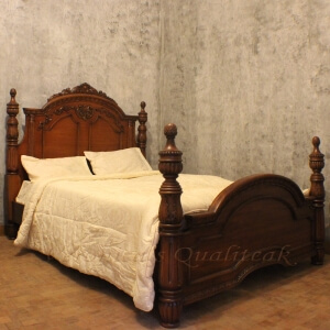 Antique Victorian Poster Bed