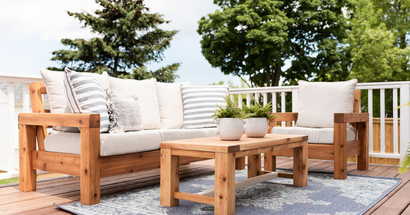 Why Teak is the Best Wood for Outdoor Furniture