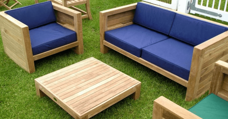 choosing outdoor teak furniture