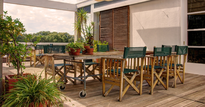 Designing Outdoor Dining Area with Teak Furniture