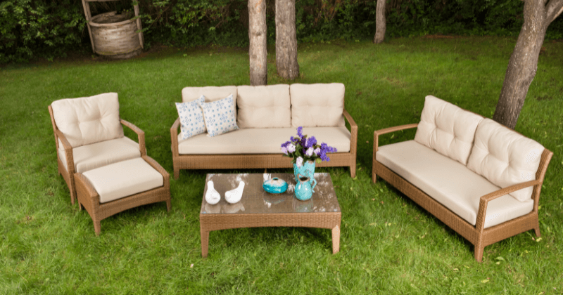 Decorating Outdoor Furniture with Style