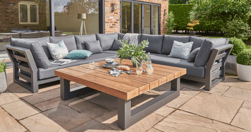 Outdoor Furniture Design Ideas for Modern Gardens