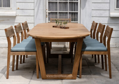 Fuego Oval Outdoor Dining Table